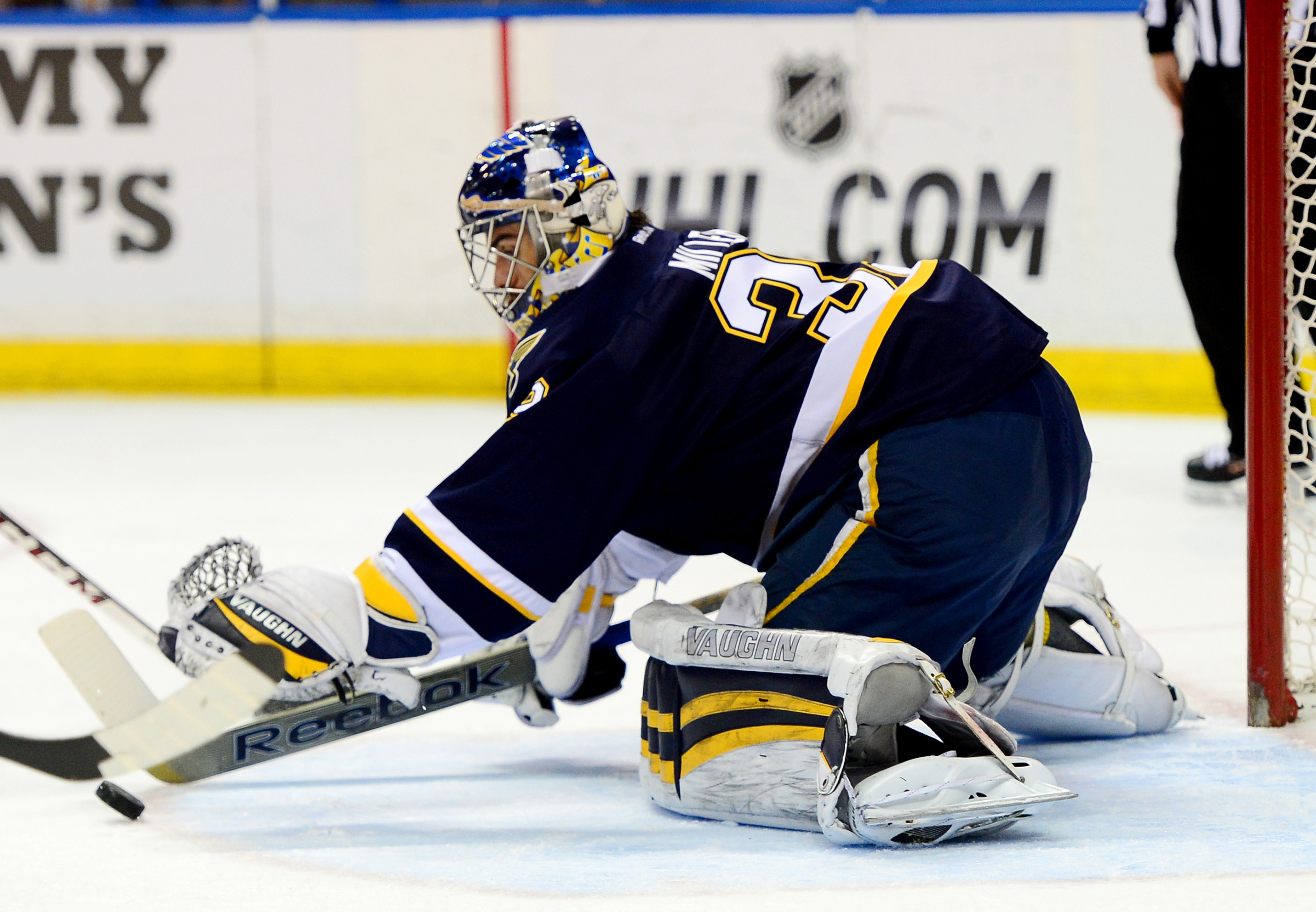 Blues acquire Ryan Miller from Sabres in 5-player deal 