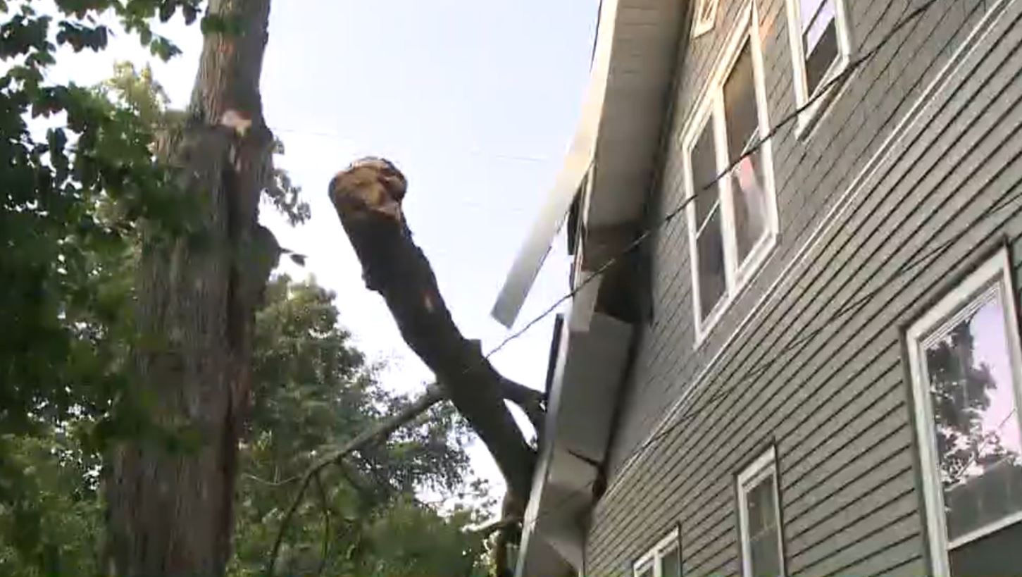 Popup storms cause home damage in St. Charles
