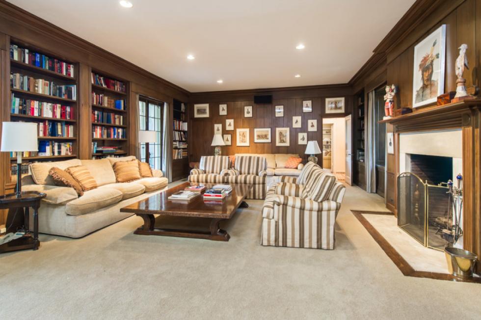 Take a peek inside Taylor Swift's new house