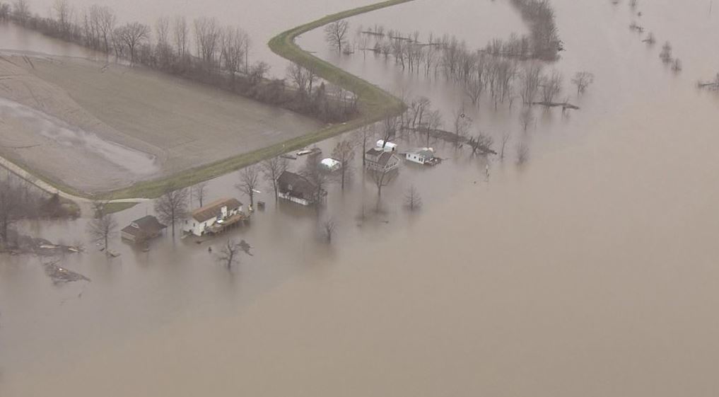 West Alton residents advised to evacuate as levee overtops