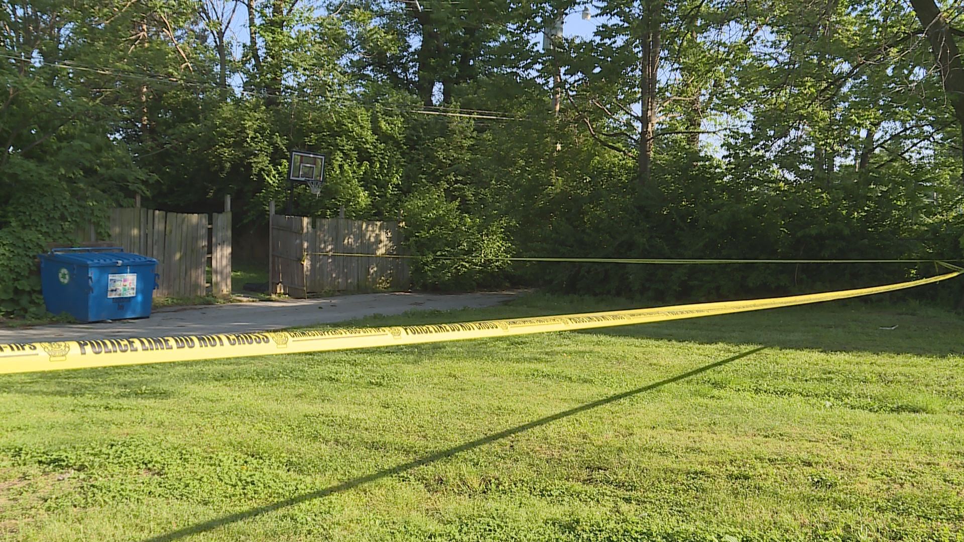 Woman found dead in north STL alley ID'd | ksdk.com