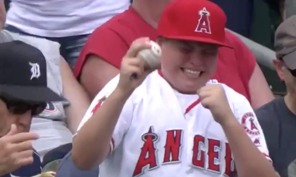 WATCH: Kid Celebrates Birthday with Mike Trout Meeting, Autograph Bat -  Fastball
