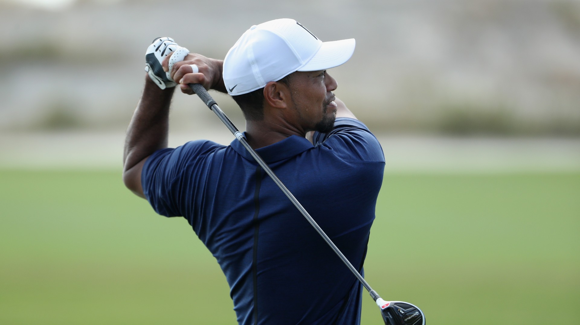 Tiger Woods dialed in, shoots bogey-free 65 at Hero World Challenge ksdk