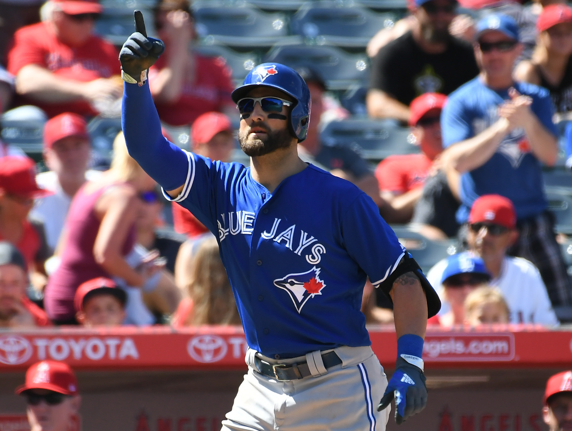 Blue Jays' Kevin Pillar suspended two games for homophobic slur