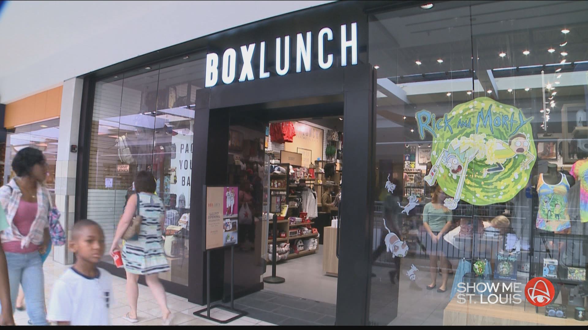 0 | Box Lunch opens in St. Clair Square Mall