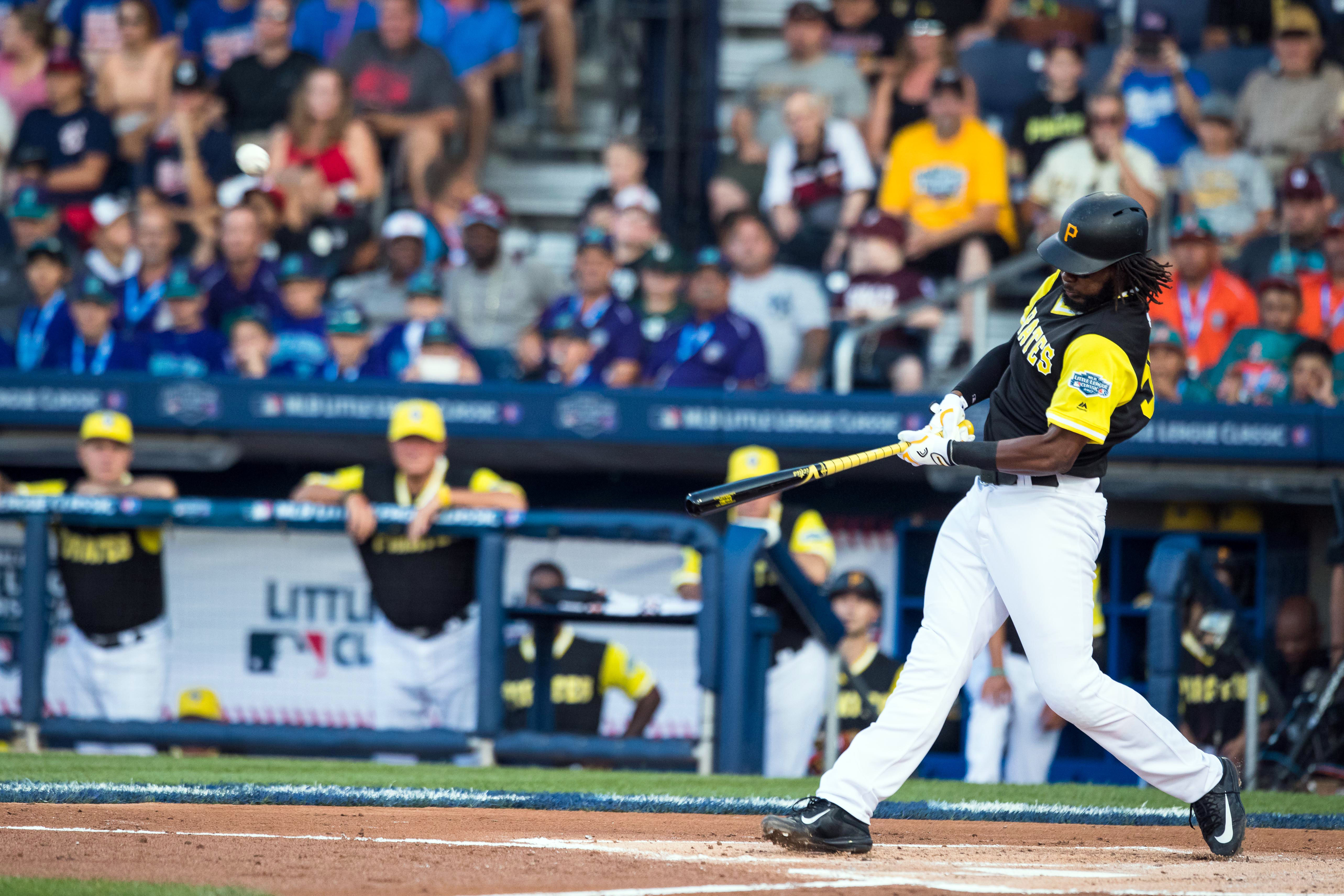 Bell powers Pirates past Cards 6-3 in Little League Classic