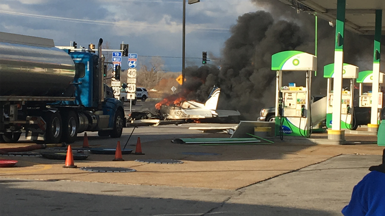 PHOTOS Small plane crash in Chesterfield