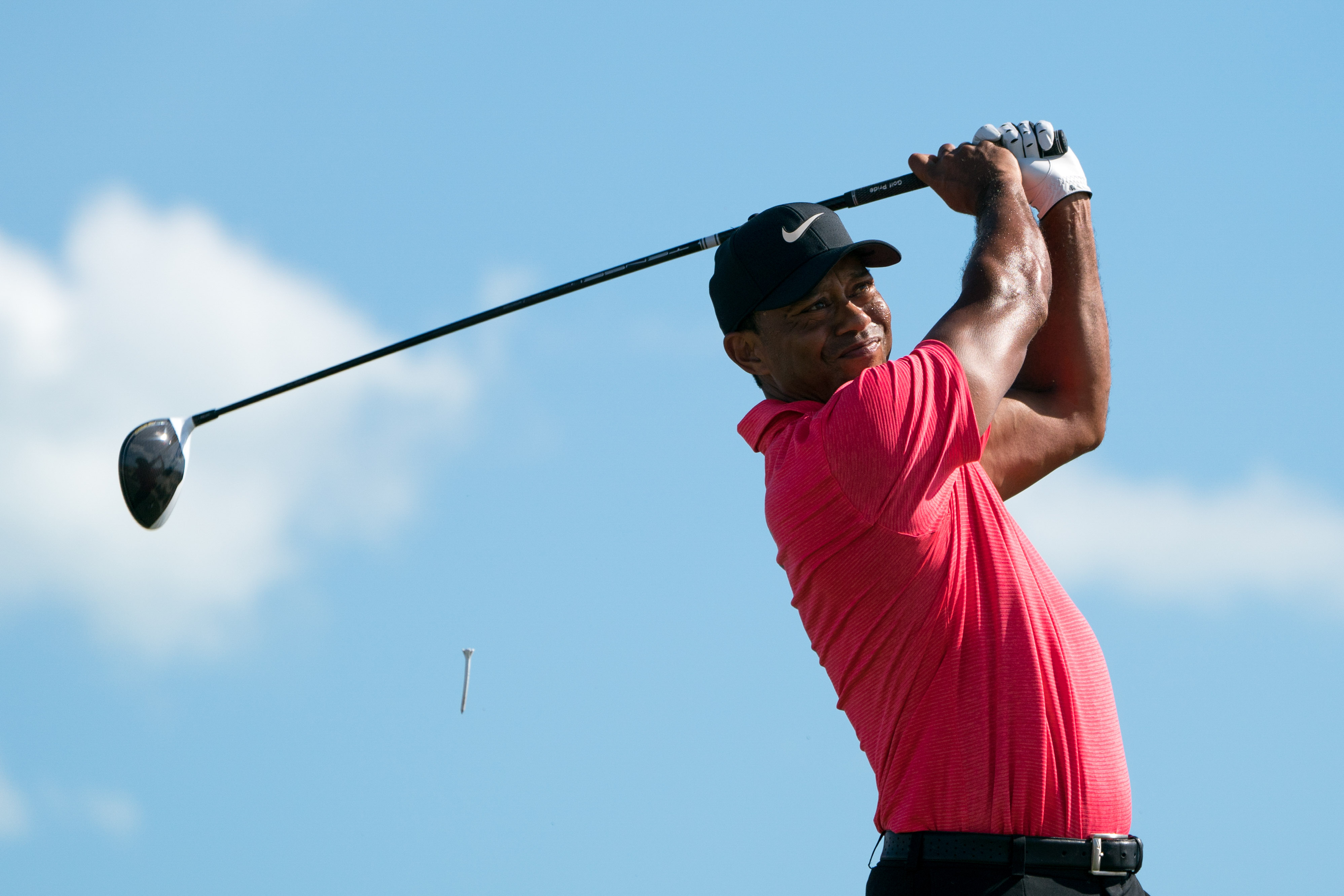 Tiger Woods brings the buzz to Farmers Insurance Open ksdk