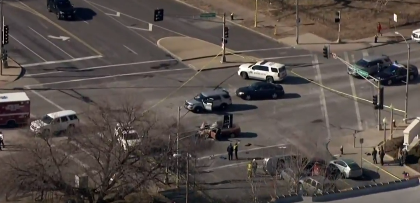3 hospitalized after carjacking ends with police chase, crash in ...