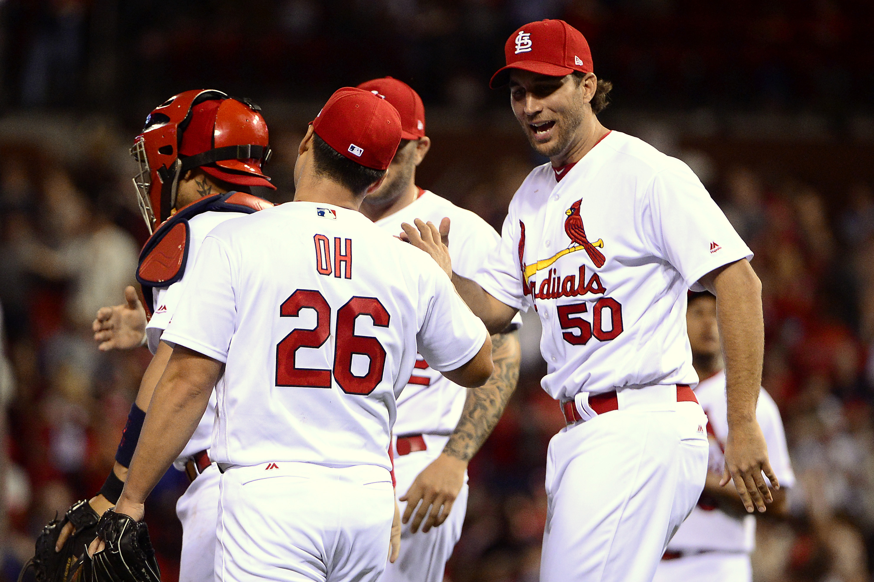 Wainwright has HR, 4 RBIs in first win of season | ksdk.com