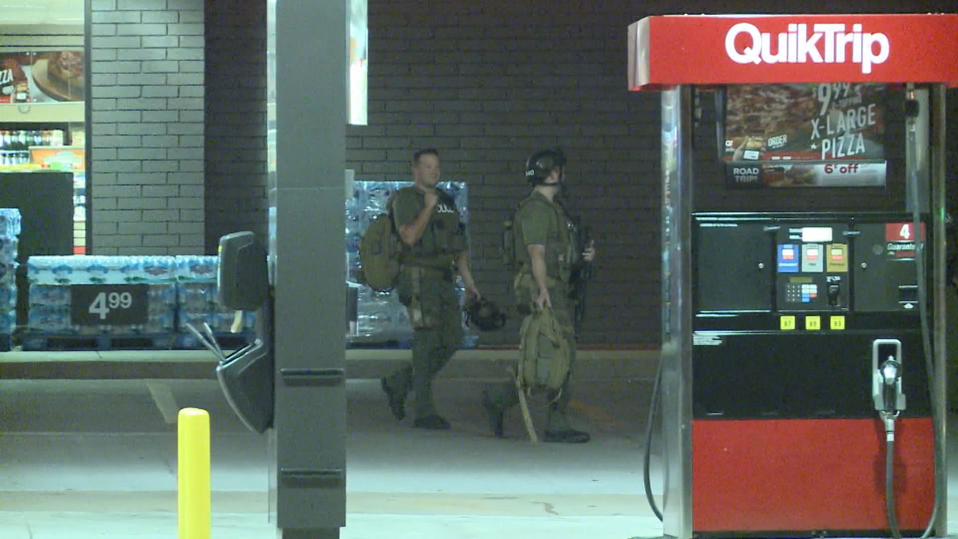 Man arrested after QuikTrip standoff | ksdk.com